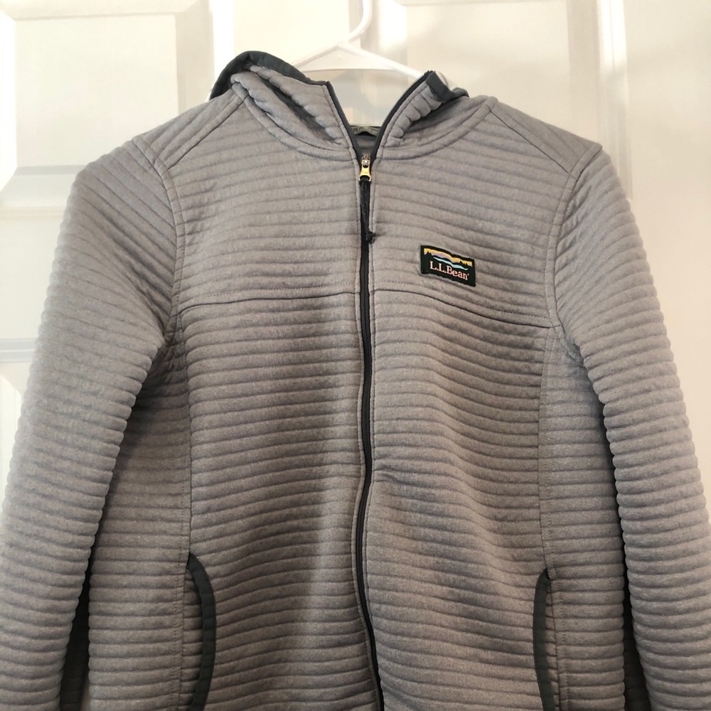 L.L bean women’s sweatshirt!